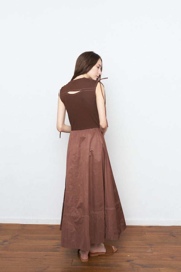 【Pre-order 】Iona one-piece  -Brown-